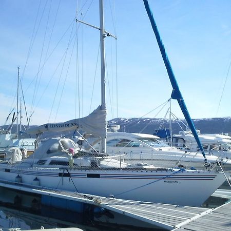 Hotel Norwavey, Sleep In A Boat Krokelvdalen Exterior foto